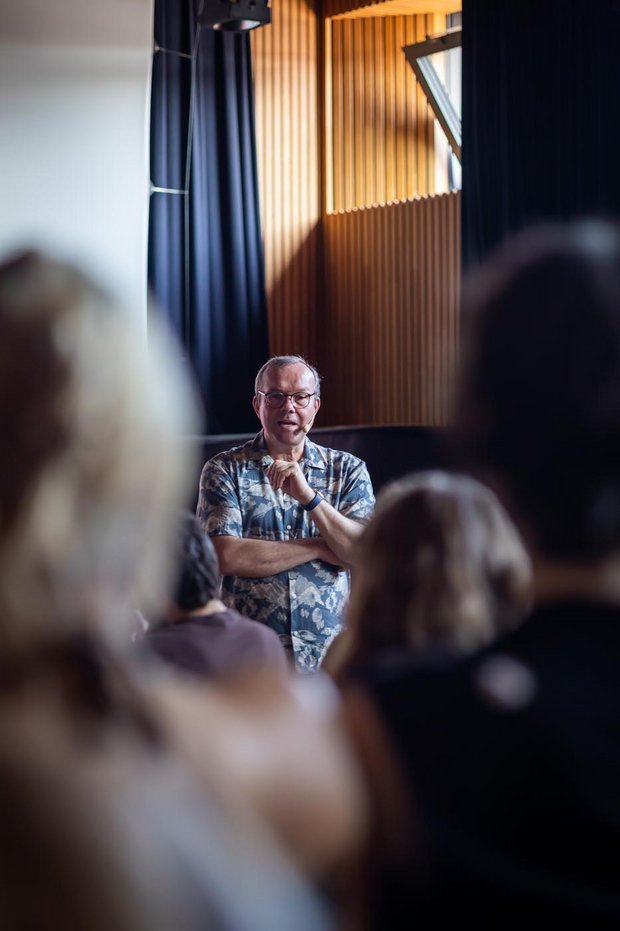 Spannung pur! Thomas Binotto macht die Fünftklässler*innen zu Filmprofis, Fotos: Livio Abegg (G5i)