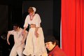 Lachen als Medizin: Theateraufführung «Le Médecin malgré lui» in der Aula, Fotos: Jojo Theis (G6g)